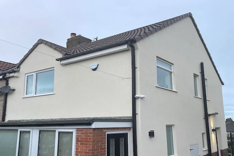 Completed EWI system with silicone render finish on Greenhill Sheffield property — P&R Solutions EWI specialists