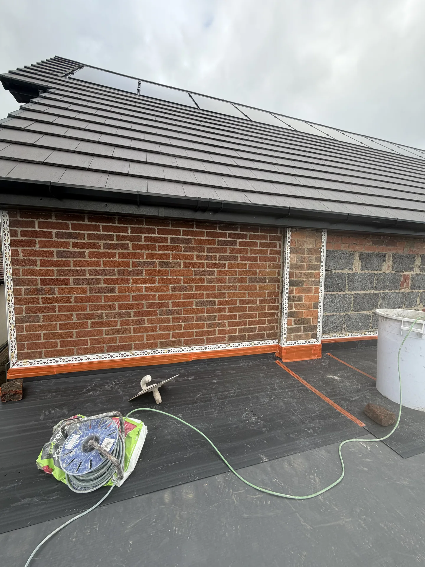 Stage 1: Render bead installation overview — Sandygate Sheffield silicone render by P&R Solutions